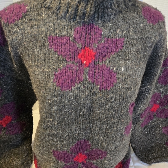 Knit Peruvian Chunky Sweater 100% Cotton Flowers Embroidered Gray L XL Casual... - Picture 2 of 9